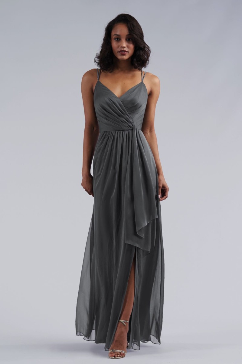 10 Best Bridesmaids Styles To Copy 2019 – A Million Styles | Navy blue bridesmaid  dresses, Cheap bridesmaid dresses, Bridesmaid dressing gowns